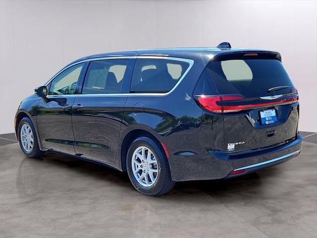 used 2023 Chrysler Pacifica car, priced at $24,487