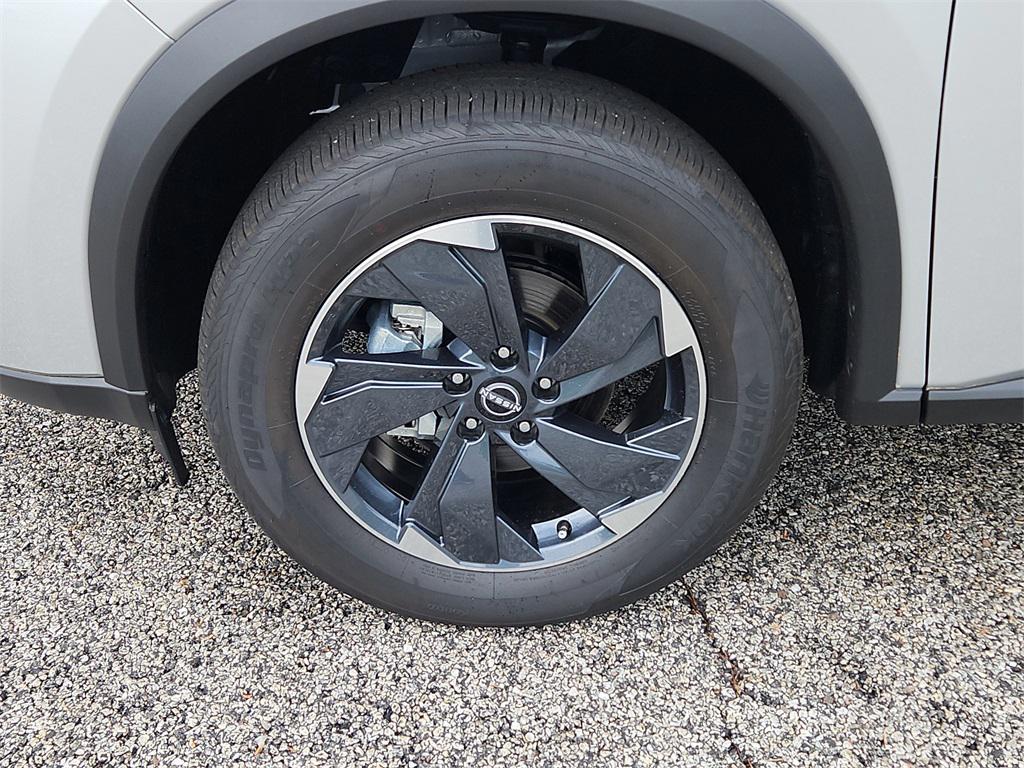 used 2024 Nissan Rogue car, priced at $27,886