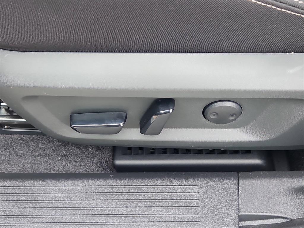 used 2024 Nissan Rogue car, priced at $27,886
