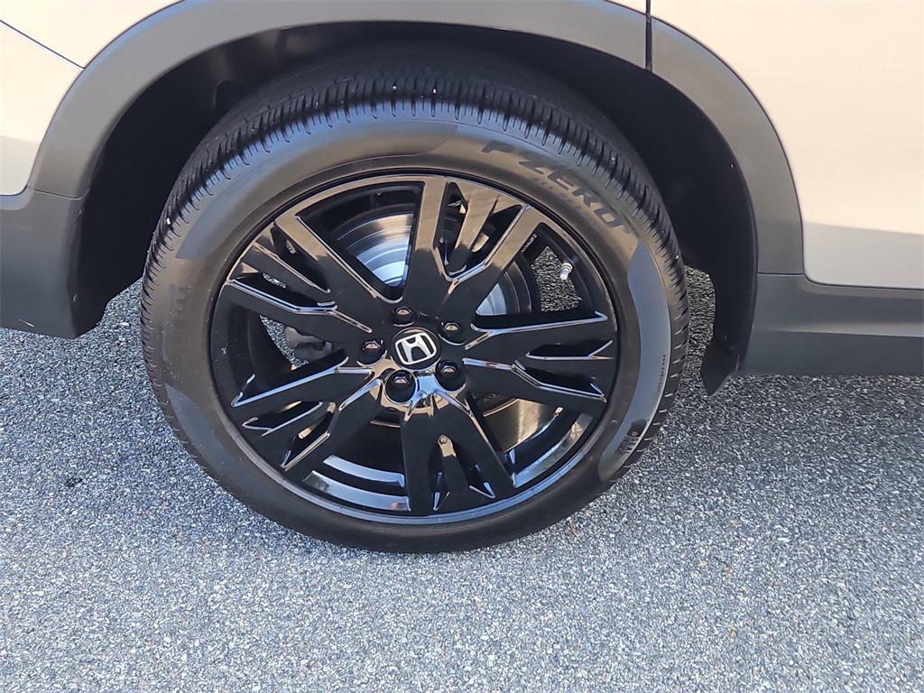 used 2021 Honda Pilot car, priced at $28,987