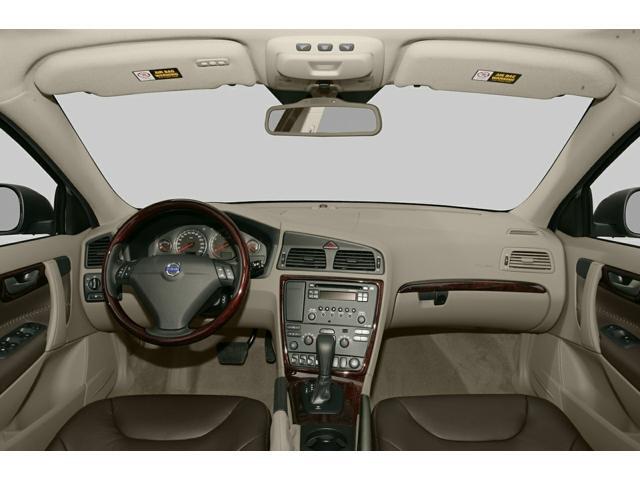 used 2005 Volvo XC70 car