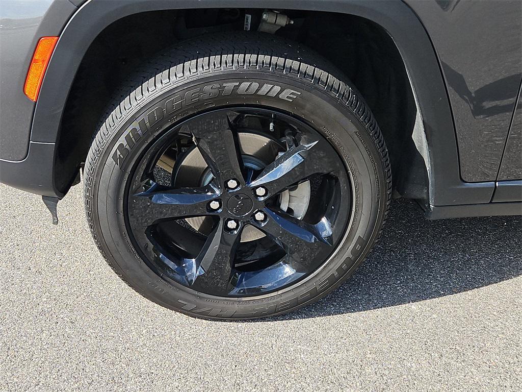 used 2023 Jeep Grand Cherokee car, priced at $36,489