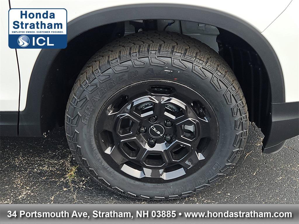 new 2025 Honda Ridgeline car, priced at $49,435