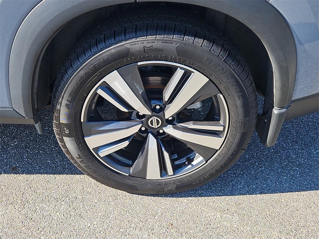 used 2021 Nissan Rogue car, priced at $23,987