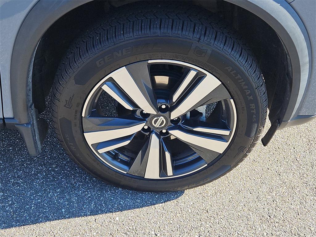 used 2021 Nissan Rogue car, priced at $23,987