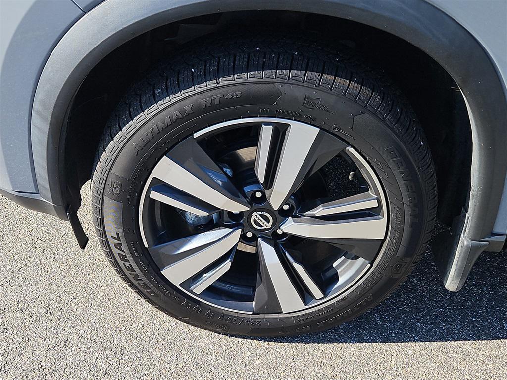 used 2021 Nissan Rogue car, priced at $23,987