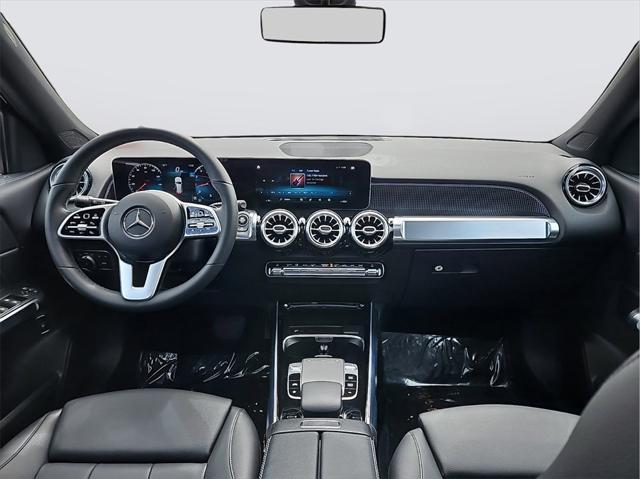 used 2020 Mercedes-Benz GLB 250 car, priced at $26,787