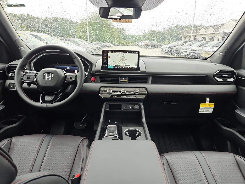 new 2025 Honda Pilot car