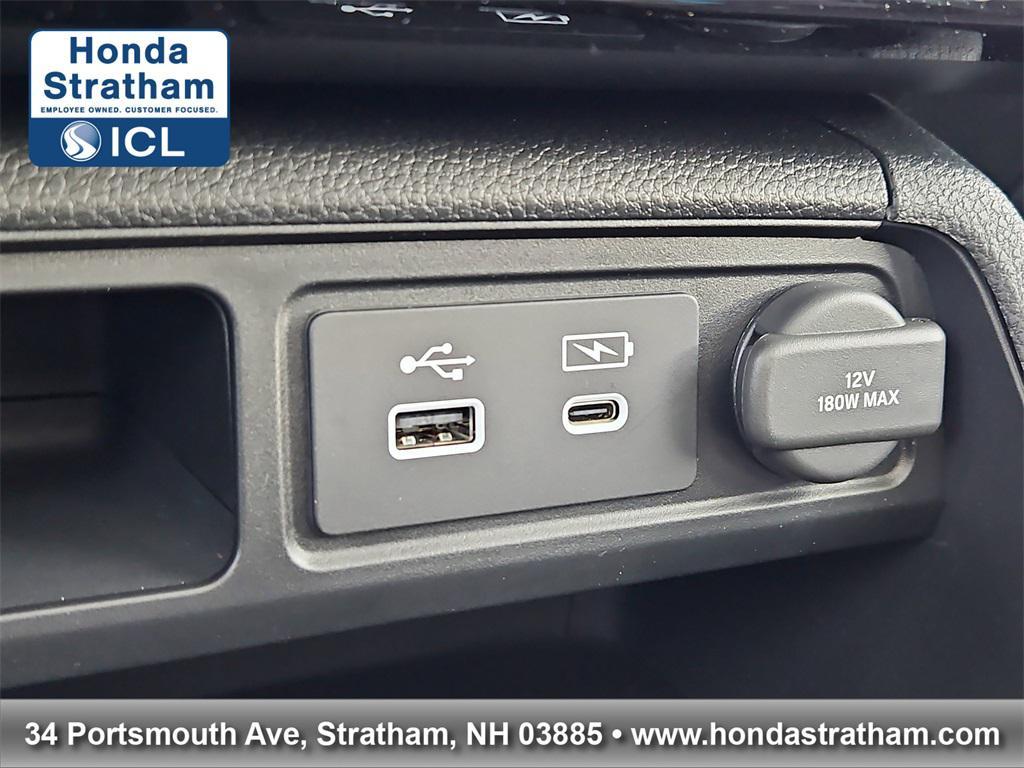 new 2025 Honda Pilot car, priced at $56,030