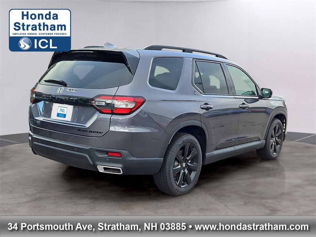 new 2025 Honda Pilot car, priced at $56,030