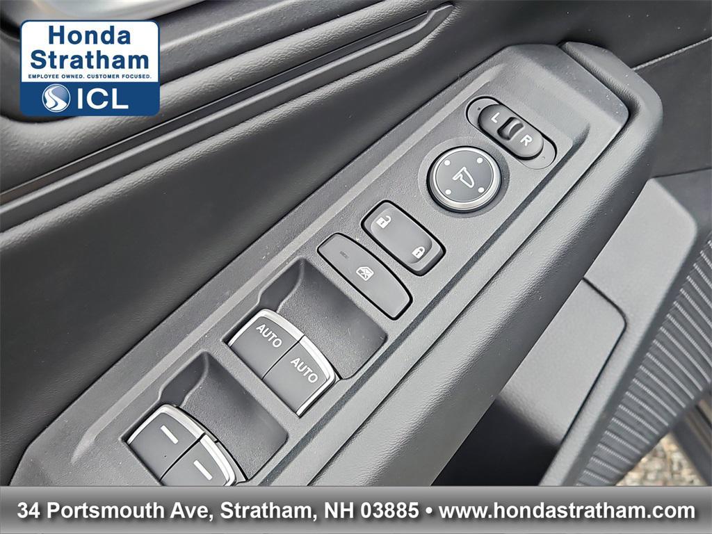 new 2025 Honda Accord car, priced at $31,755