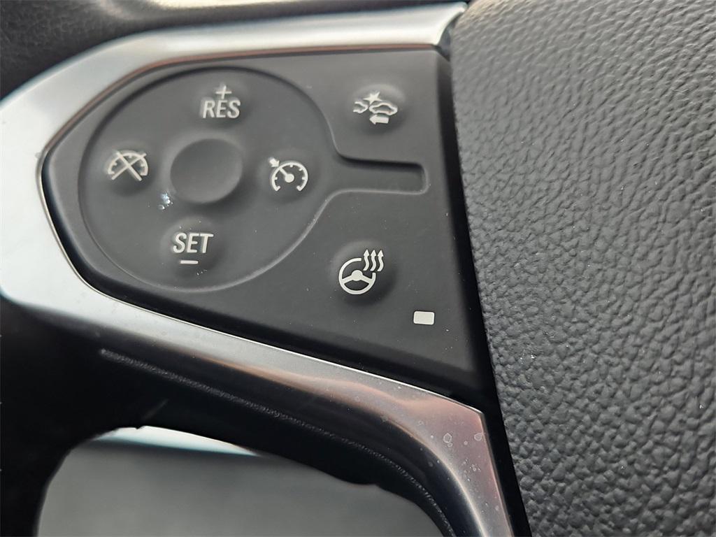 used 2021 Chevrolet Traverse car, priced at $27,487