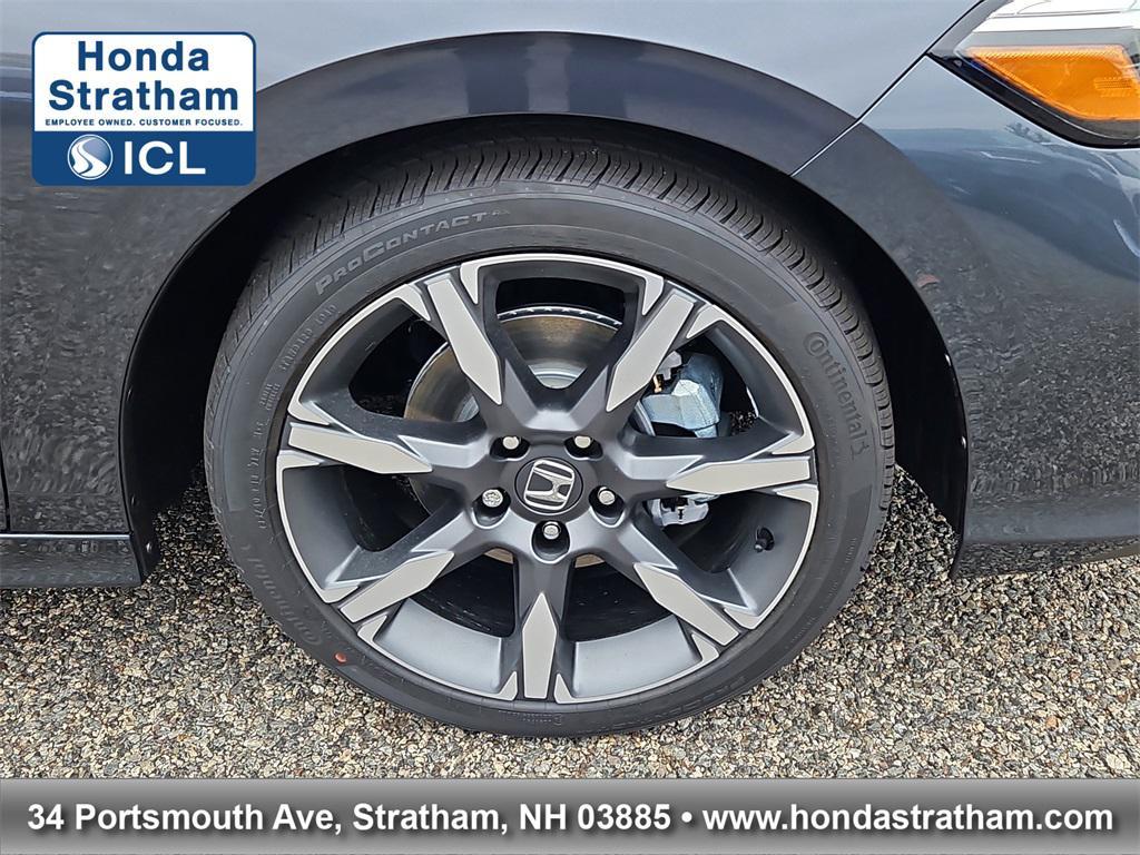 new 2026 Honda Civic Hybrid car, priced at $33,490