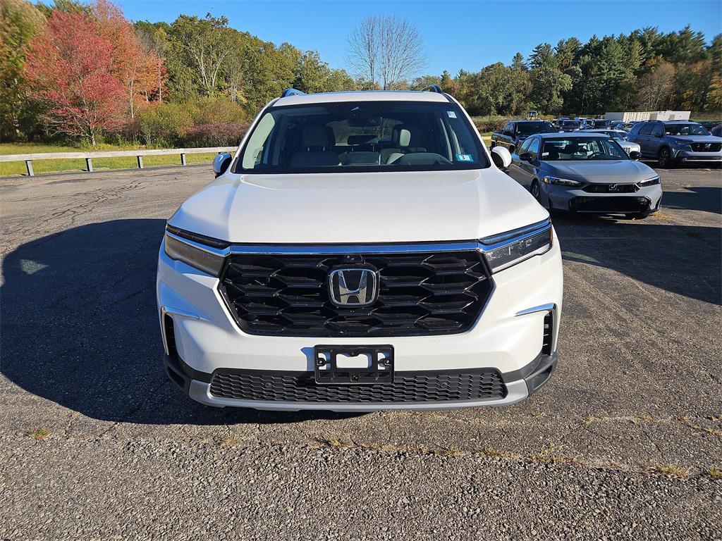 used 2023 Honda Pilot car, priced at $44,987