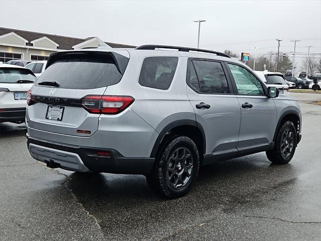 new 2025 Honda Pilot car, priced at $50,795