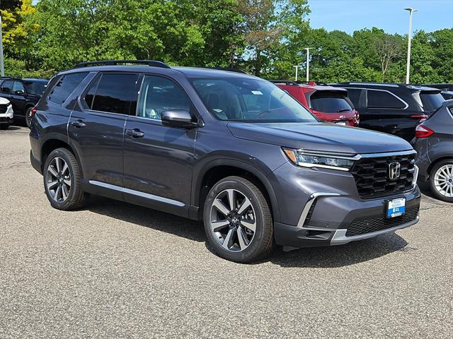 new 2025 Honda Pilot car, priced at $54,530