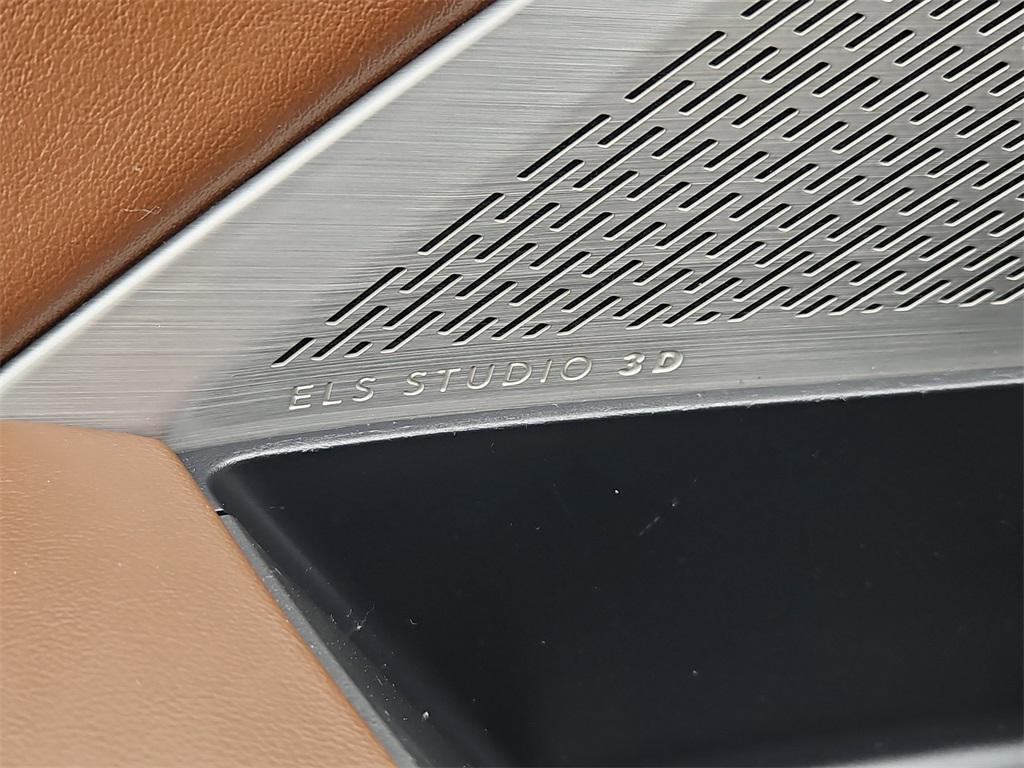 used 2022 Acura MDX car, priced at $41,987