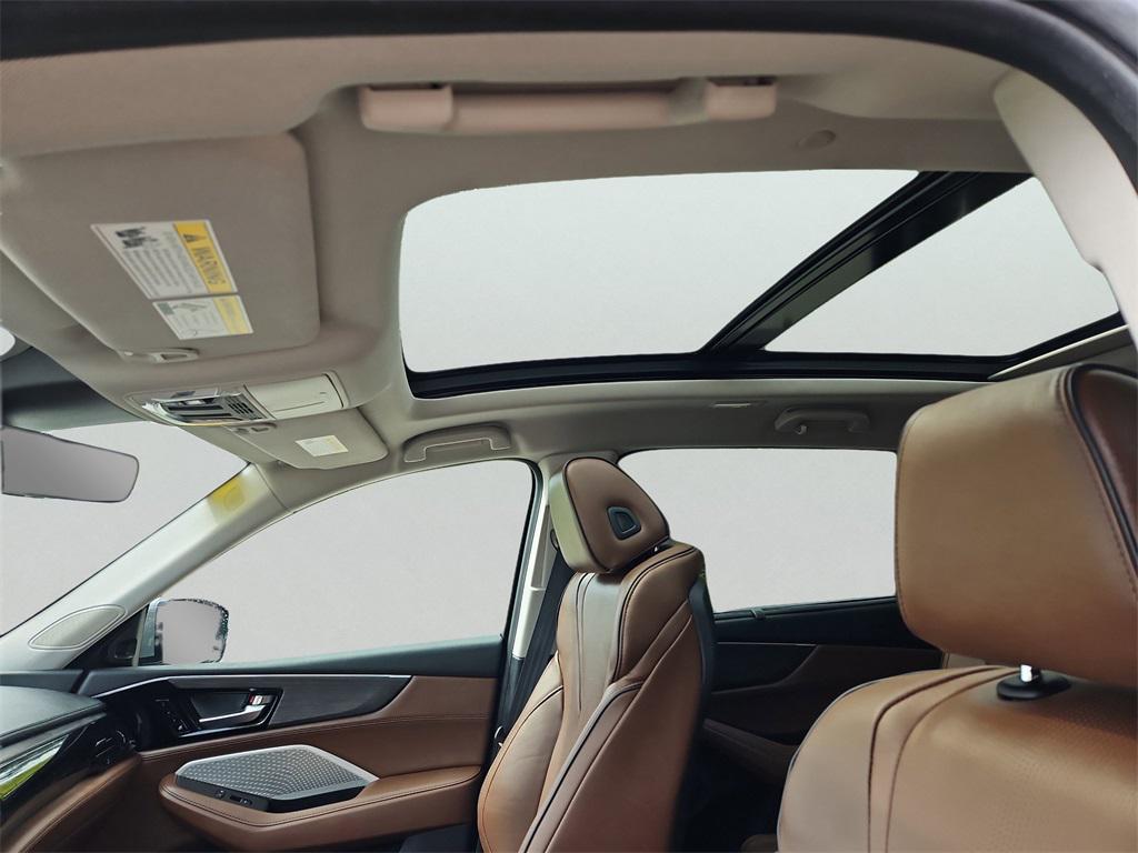 used 2022 Acura MDX car, priced at $41,987
