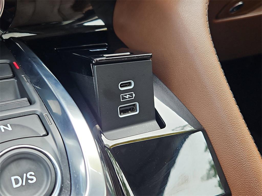 used 2022 Acura MDX car, priced at $41,987