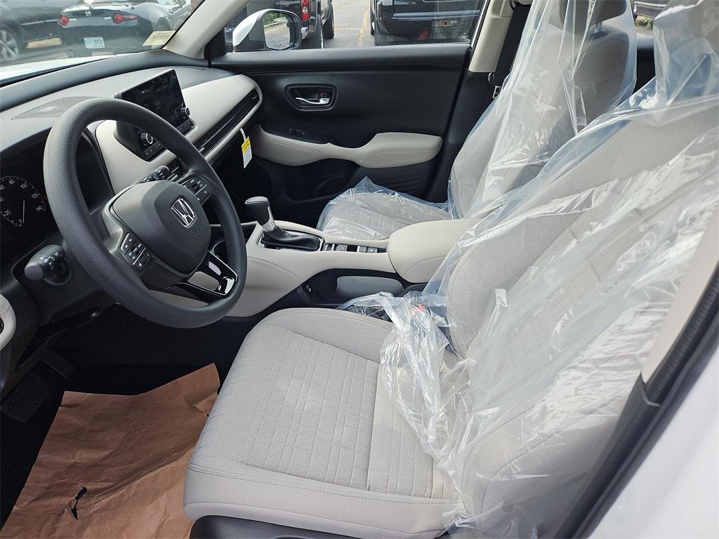 new 2025 Honda HR-V car, priced at $28,750