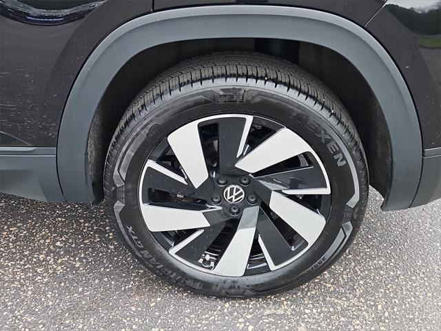 used 2024 Volkswagen Atlas Cross Sport car, priced at $33,987
