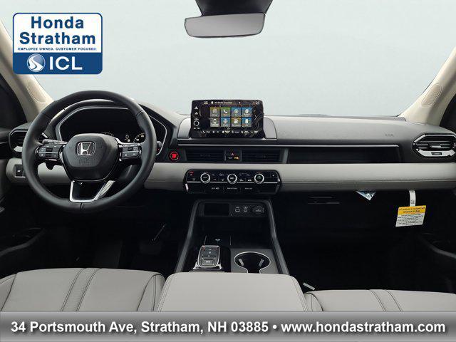 new 2025 Honda Pilot car, priced at $47,095