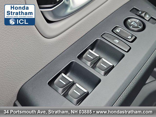 new 2025 Honda Pilot car, priced at $47,095