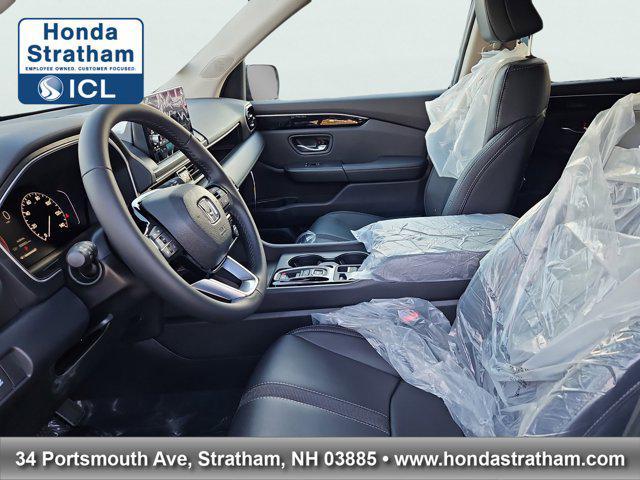 new 2025 Honda Pilot car, priced at $47,825