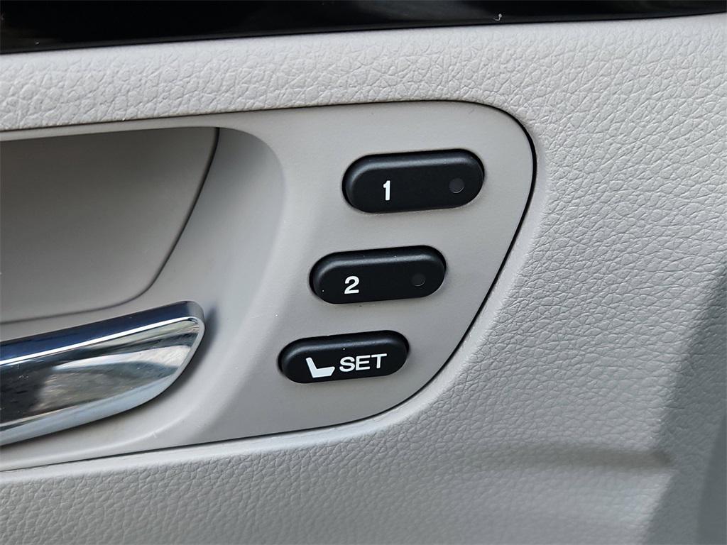 used 2022 Honda Pilot car, priced at $34,487
