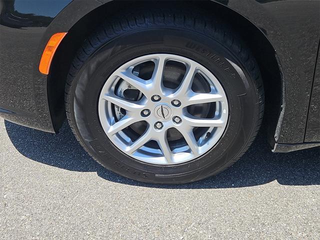 used 2022 Chrysler Pacifica car, priced at $20,987