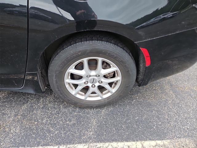 used 2022 Chrysler Pacifica car, priced at $20,987