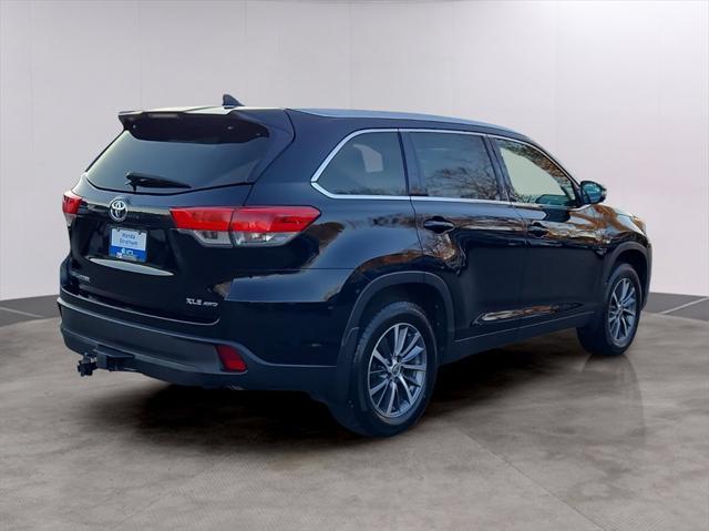 used 2019 Toyota Highlander car, priced at $25,787