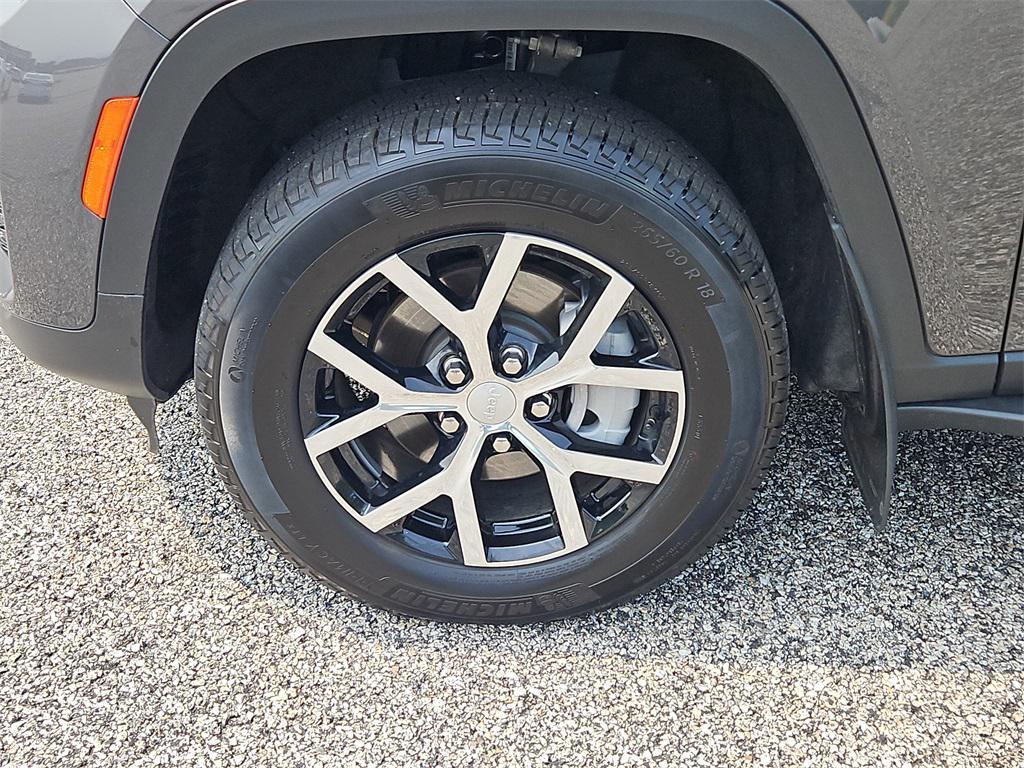 used 2024 Jeep Grand Cherokee car, priced at $40,987