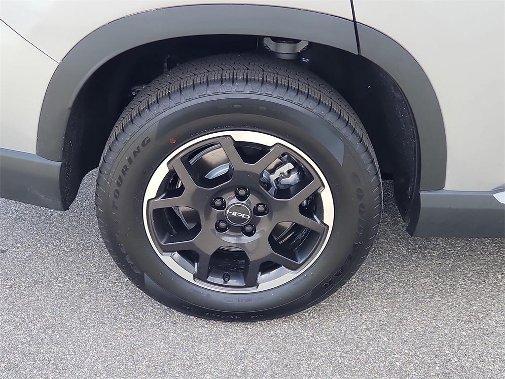 used 2025 Honda Pilot car, priced at $44,987