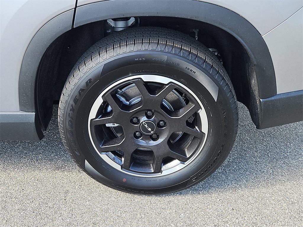 used 2025 Honda Pilot car, priced at $44,987