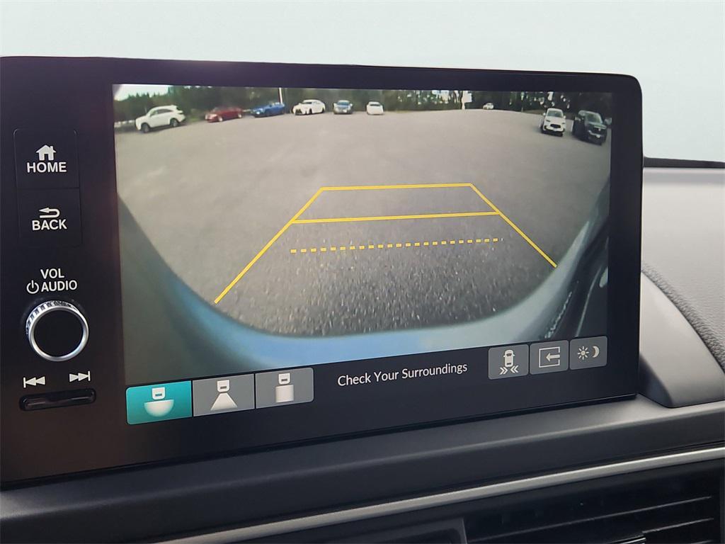 used 2025 Honda Pilot car, priced at $44,987