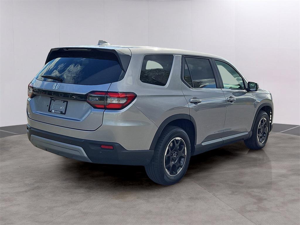 used 2025 Honda Pilot car, priced at $44,987