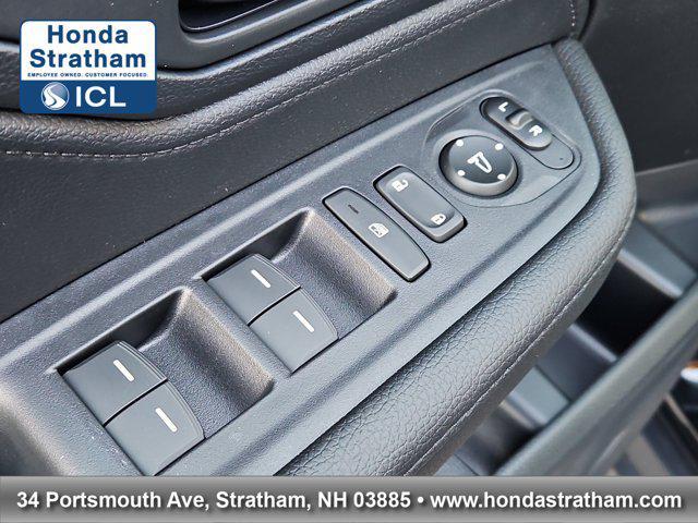 new 2026 Honda Odyssey car, priced at $45,250