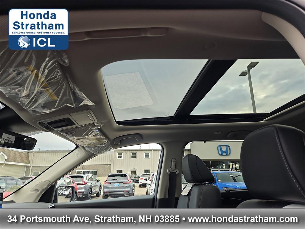 new 2025 Honda Pilot car, priced at $53,450