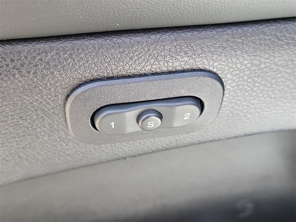used 2019 Jeep Grand Cherokee car, priced at $25,987