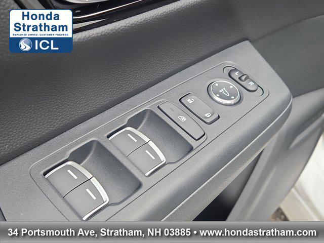 new 2026 Honda CR-V Hybrid car, priced at $44,155