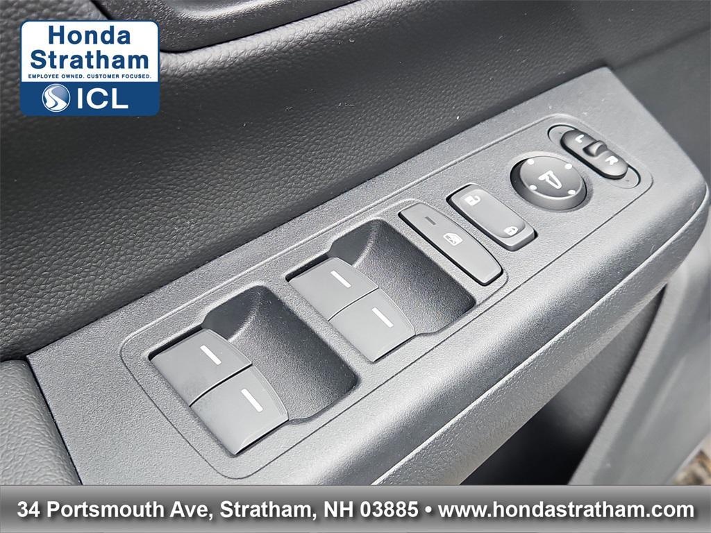 new 2026 Honda CR-V Hybrid car, priced at $41,675