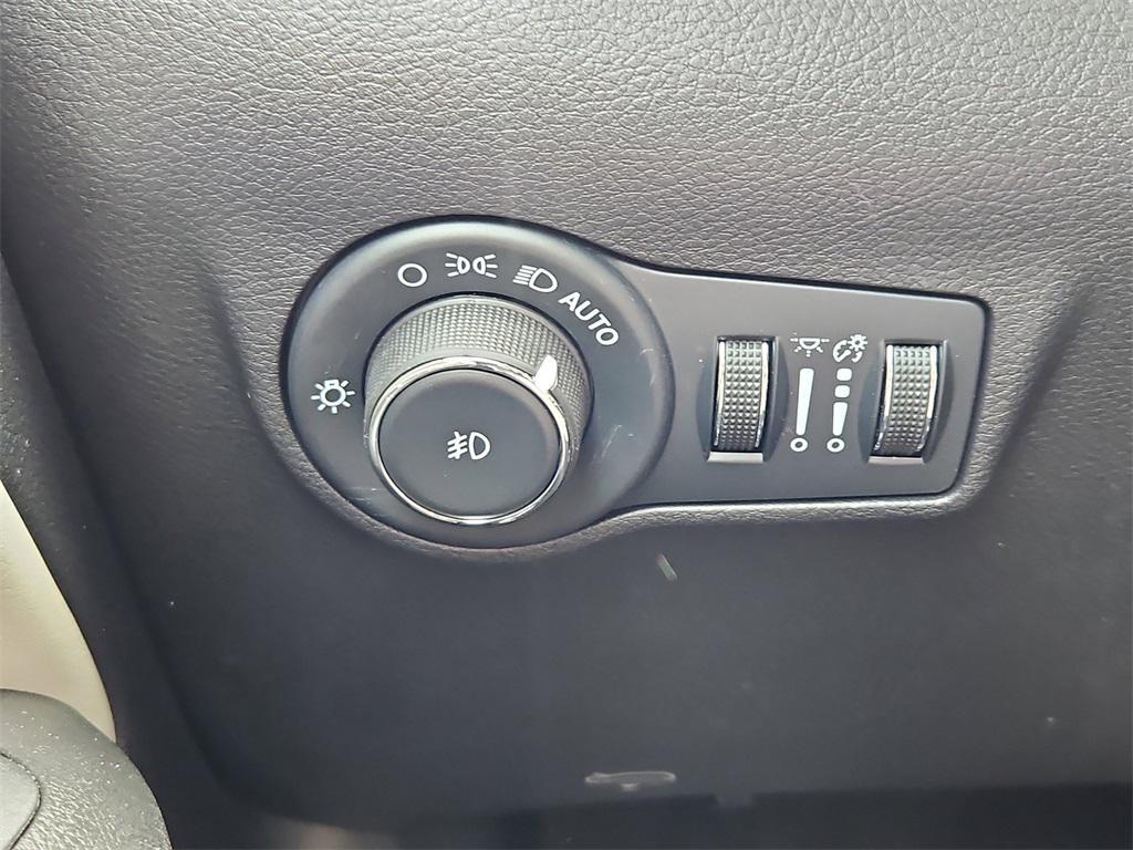used 2023 Jeep Compass car, priced at $22,487