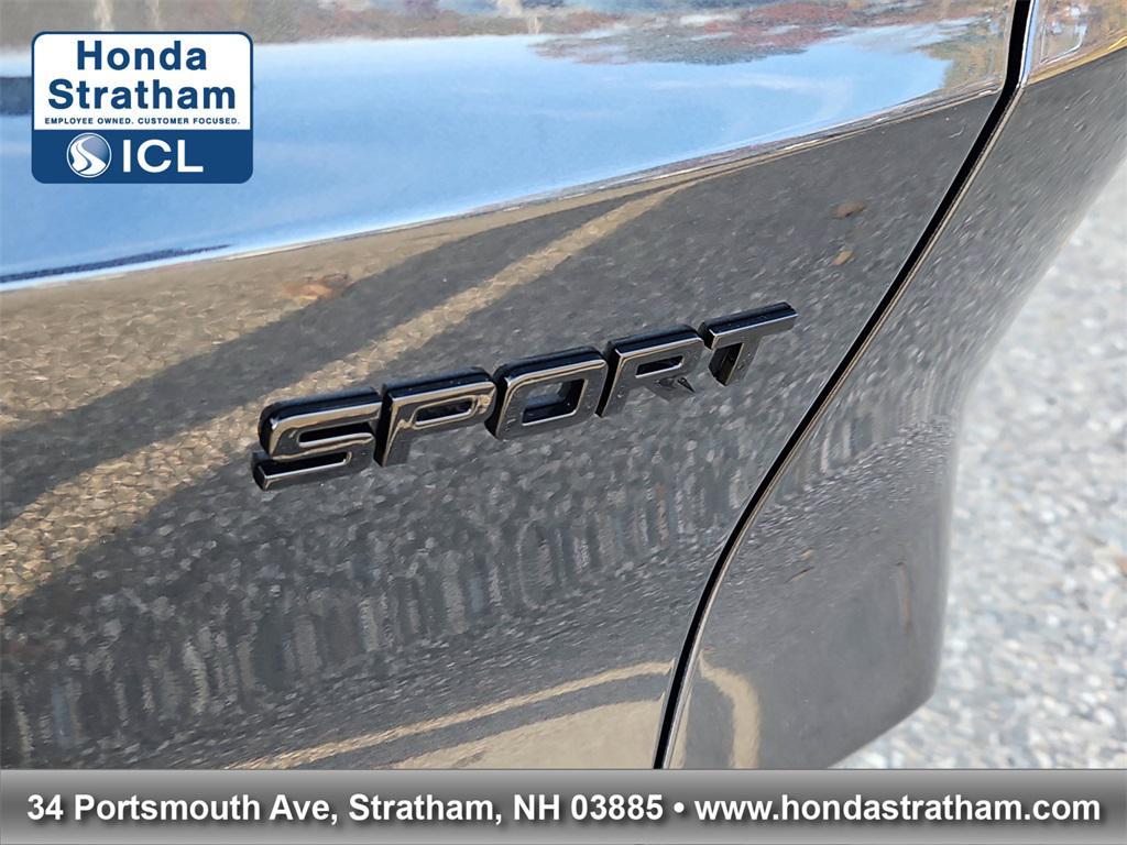 new 2026 Honda CR-V Hybrid car, priced at $41,675