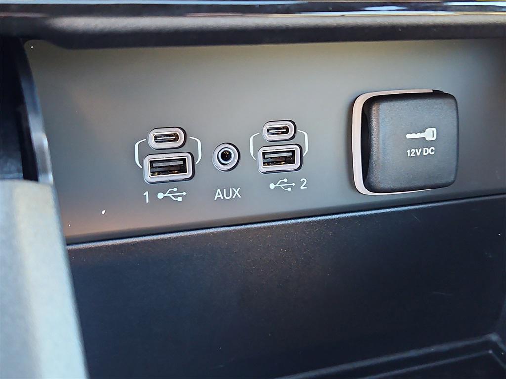 used 2025 Jeep Grand Cherokee car, priced at $36,987