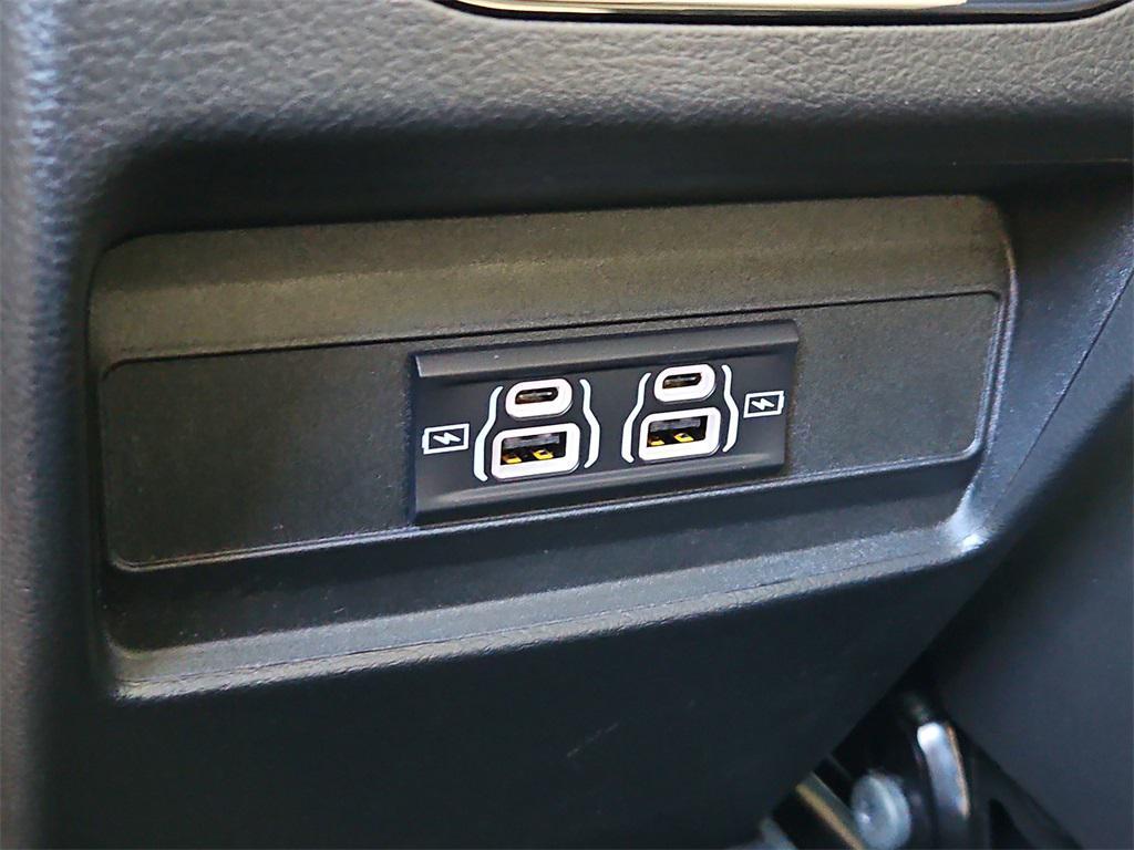 used 2025 Jeep Grand Cherokee car, priced at $36,987