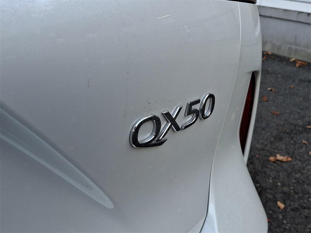 new 2025 INFINITI QX50 car, priced at $49,270