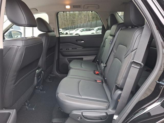new 2025 Nissan Pathfinder car, priced at $47,310