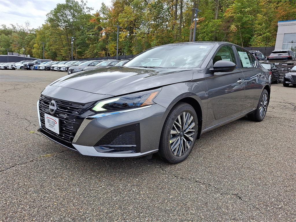 new 2025 Nissan Altima car, priced at $28,470