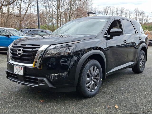 new 2025 Nissan Pathfinder car, priced at $41,100